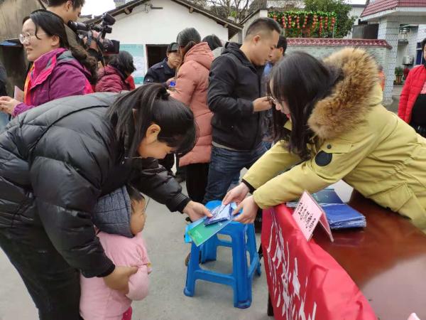 市生态环境局参加2020年“国际志愿者日”活动