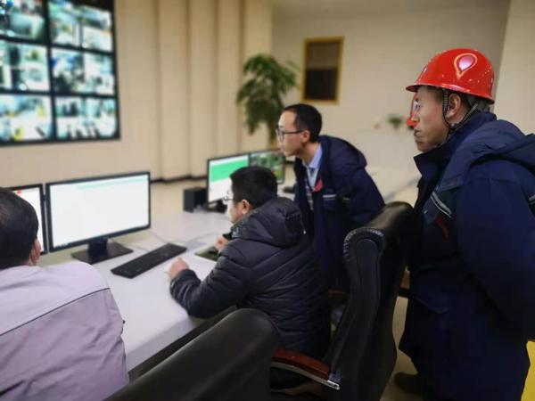 市生态环境保护综合行政执法支队开展夜间执法活动