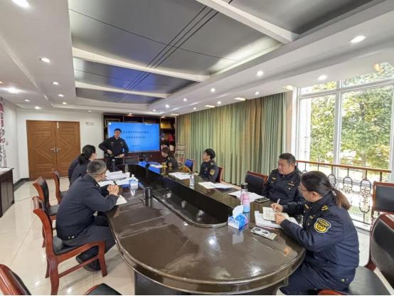 市生态环境综合行政执法支队党支部开展“党史印我心 实战强练兵”主题党日